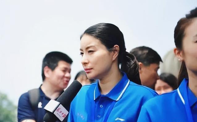 打分公不公, 国际泳联C, 名牌包