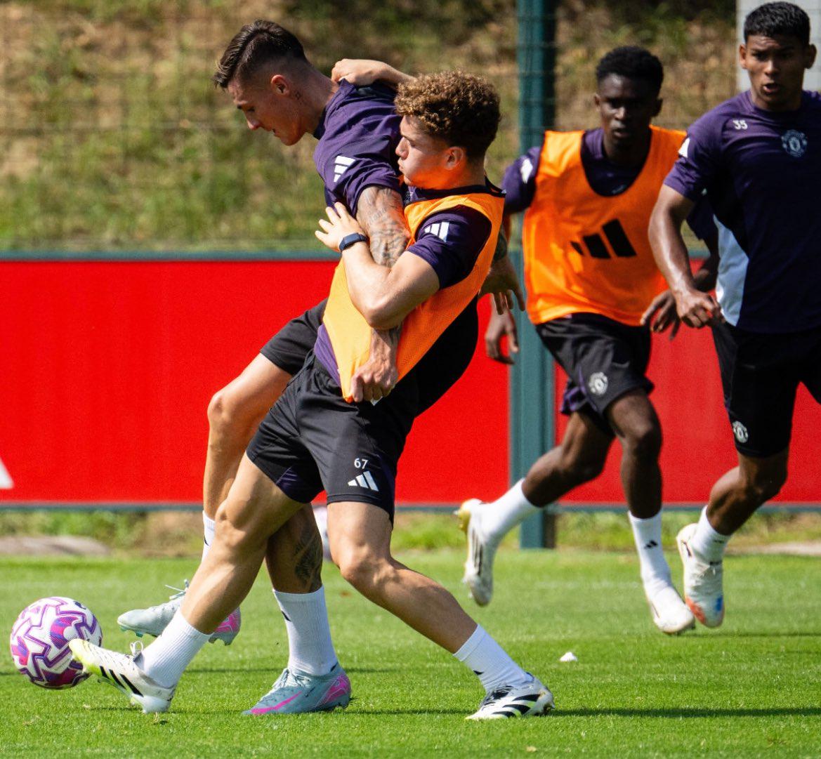 特拉福德登, 谢什科则被 特拉福德登, 谢什科则被