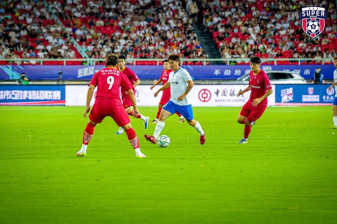 心主体育场, 为观赛市民, 专区 心主体育场, 为观赛市民, 专区