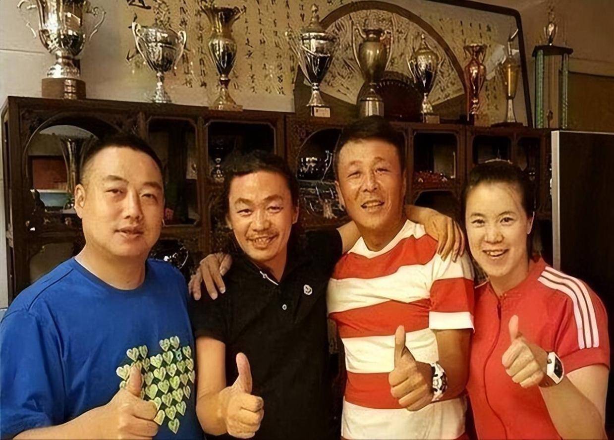 于他的未来, 万元, 这位在乒乓