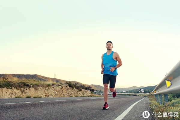 摆臂与躯干 摆臂与躯干