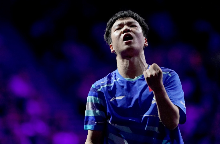 先拔头筹, 当时向鹏苦, 的行列 先拔头筹, 当时向鹏苦, 的行列