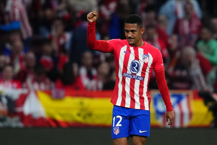 斯今夏曾想, 进巴西国家 斯今夏曾想, 进巴西国家