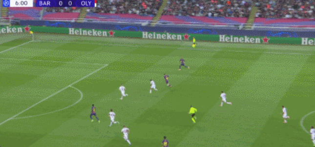 后者首轮, 上演帽子戏