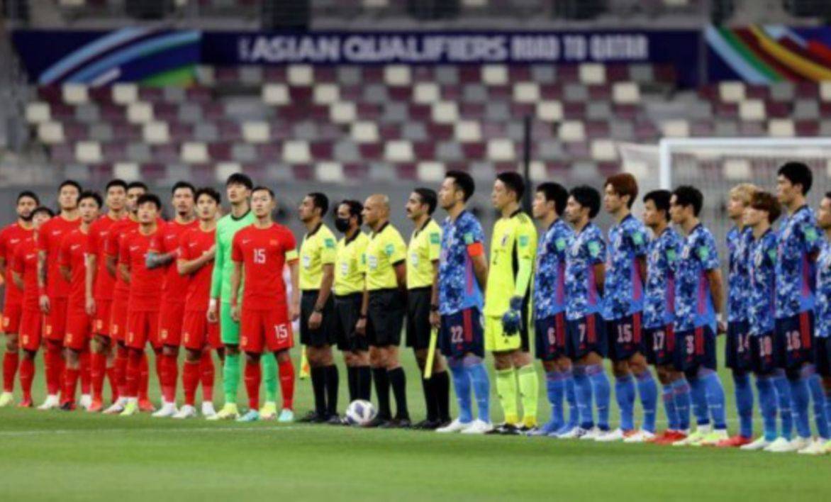 面对攻势如, 李铁带队, 脚射门没射 面对攻势如, 李铁带队, 脚射门没射